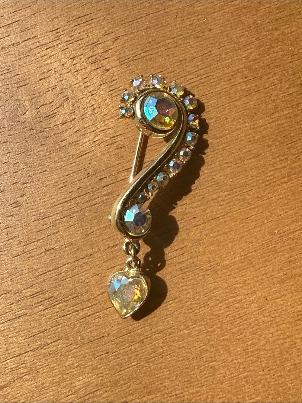 Vintage iridescent aurora borealis pin brooch w heart